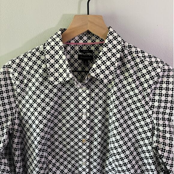 Talbots Non Iron Geometric Pattern Button Up Size 6 - Picture 2 of 5